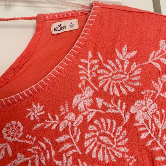 Hollister shirt - Picture 2 of 3